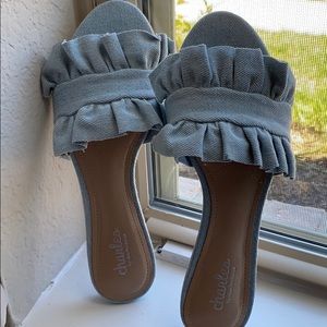 Excellent condition flats sandal by Charles David.